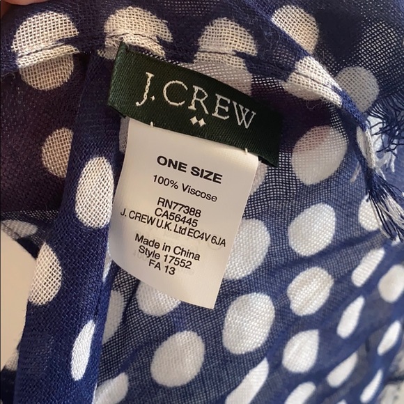 J.Crew Scarf 🔴 - Picture 4 of 4